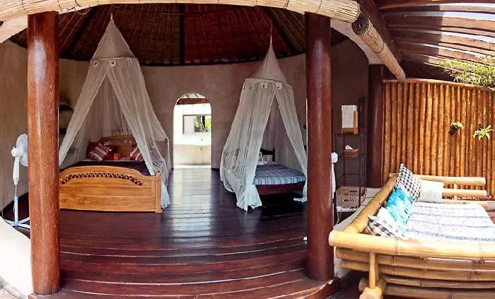 Coconuts Hummingbird Apartment Jimbaran