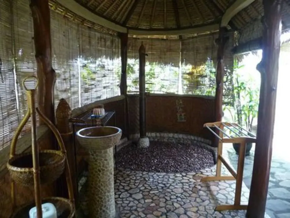 Coconuts Hummingbird Apartment Jimbaran